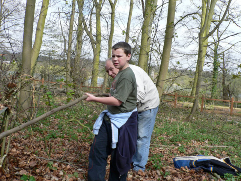 select left of pic for previous, right for next, top for index